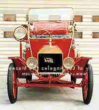 1915 American LaFrance Model T Chemical Hose Car